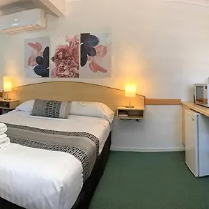 https://warwick-vines-motel.queenslandhotels.net